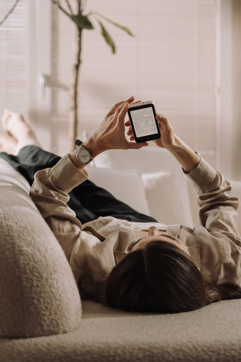 MUDITA Kompakt Smartphone E Ink Display Schwarz