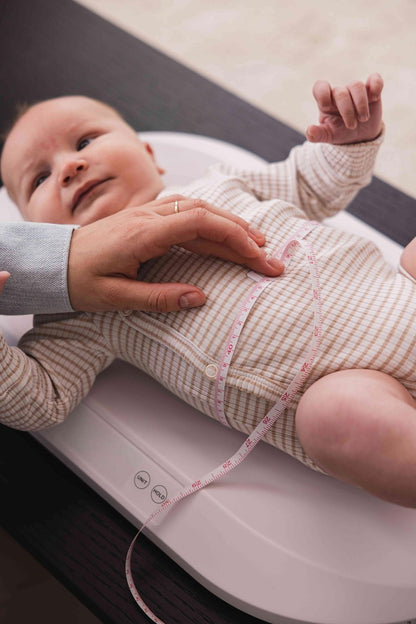 MOMINI TinyTally Babywaage mit Maßband